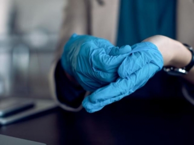 Protections cutanées professionnelles : prévenir les dermatoses liées au travail