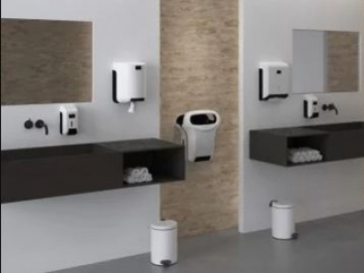 Solutions d'essuyage industriel : optimiser l'hygiène et réduire les déchets